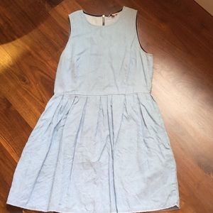 GAP Blue Linen 8